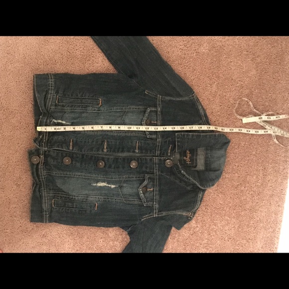 Denim jacket perfect for fall! 🍁 - Picture 5 of 7